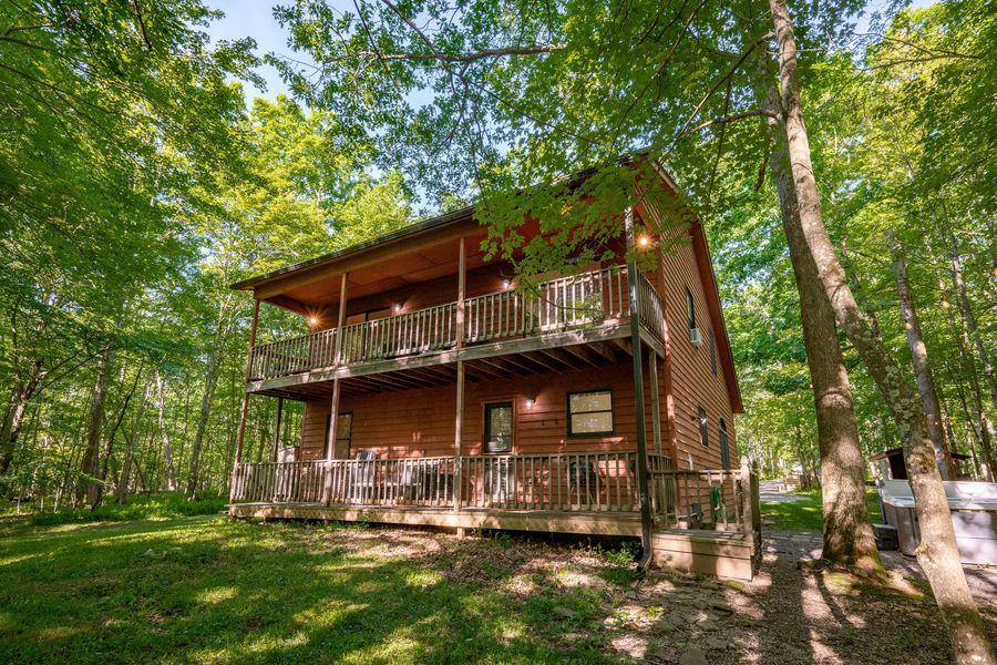 Side view of the cabin among the trees