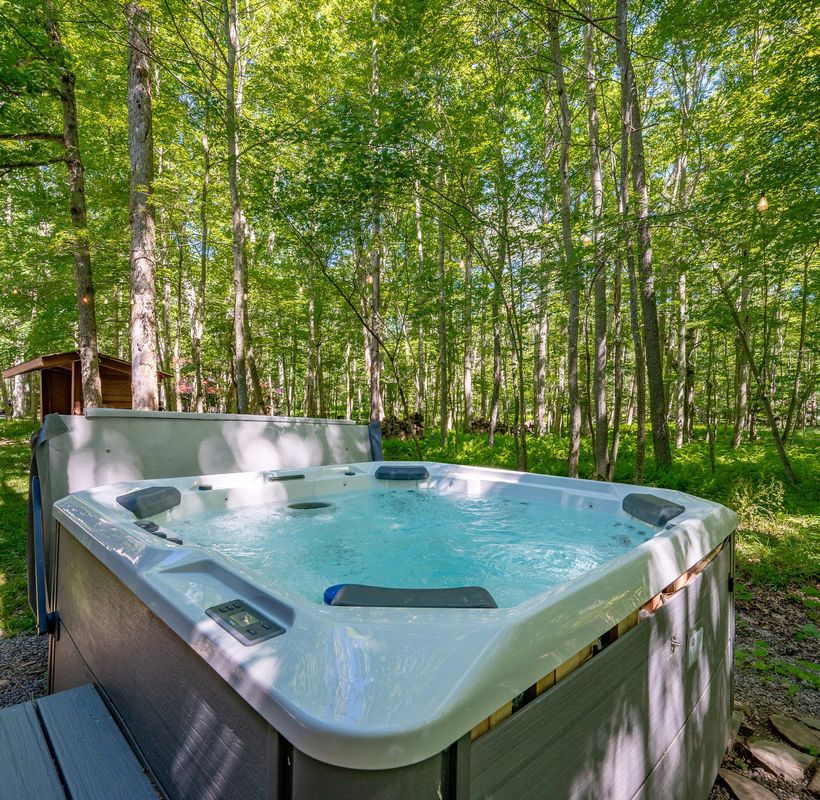 Private hot tub at Peace at Last